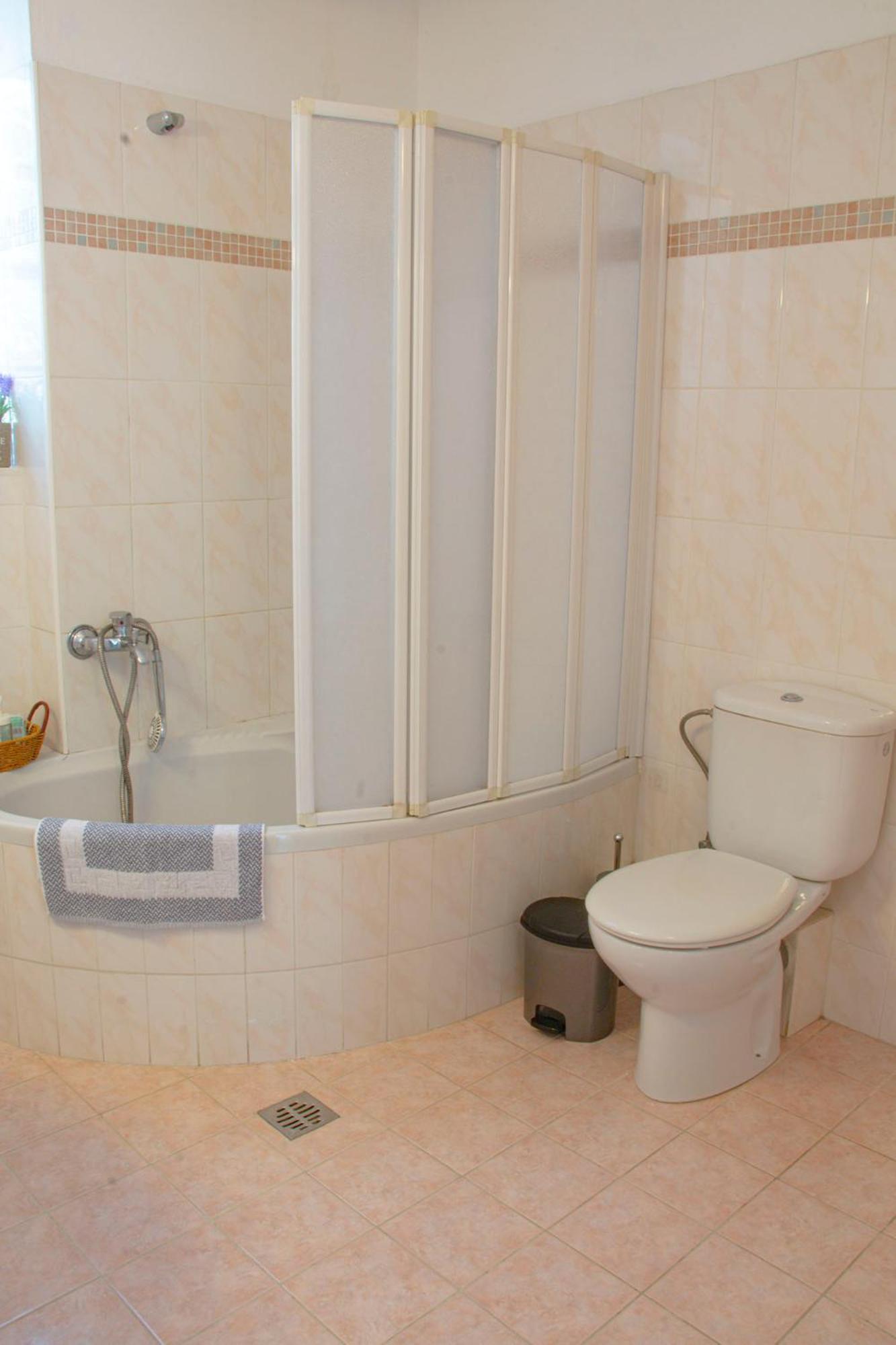 Apartment στη χλόη καστοριάς